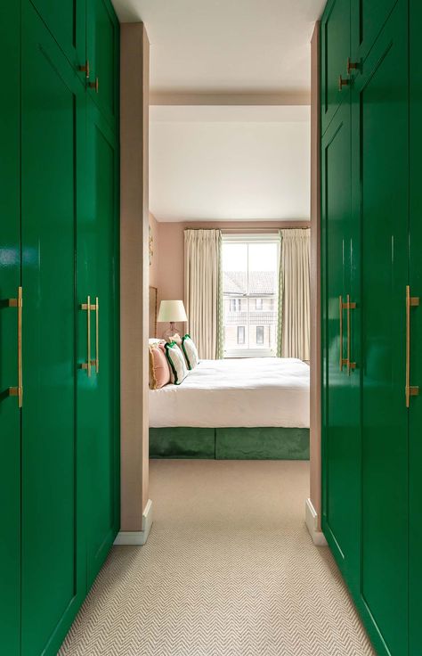 Built in wardrobes, green high gloss, emerald, brass handles, cupboards, bedroom storage, pink and green. Barlow & Barlow. Pale Pink Bedrooms, Small Guest Rooms, Grand Dressing, Small Bedroom Storage, Feng Shui Bedroom, Wall Bed, Fitted Furniture, Bedroom Layouts, Built In Wardrobe