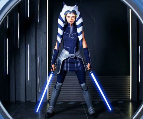 Snorlax Costume, Ahsoka Costume, Thor Ragnarok Costume, Ahsoka Cosplay, Star Wars Darth Revan, Ahsoka Tano Cosplay, Alien Cosplay, Dress And Gloves, Star Wars History