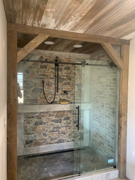 Cabin Shower Ideas, Rustic Walk In Shower Ideas, Rustic Master Bath, Rustic Bathroom Shower, Bathroom Ideas Pink, Rustic Bathroom Remodel, Barn Bathroom, Bathroom Ideas Black, Rustic Shower