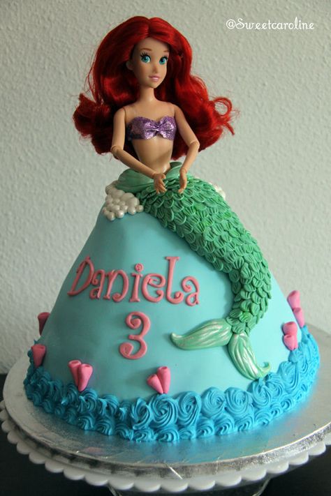 Ariel Cake, Little Mermaid Cake, Ariel Party, Little Mermaid Cakes, Barbie Doll Cakes, Mermaid Birthday Cakes, Ariel Birthday, Decorações Com Comidas, Little Mermaid Party