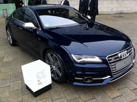 Audi S7 Sportback, Blue Audi, Navy Car, Audi S7, Audi A7, Car Goals, Audi Rs, Blue Car, Audi Cars