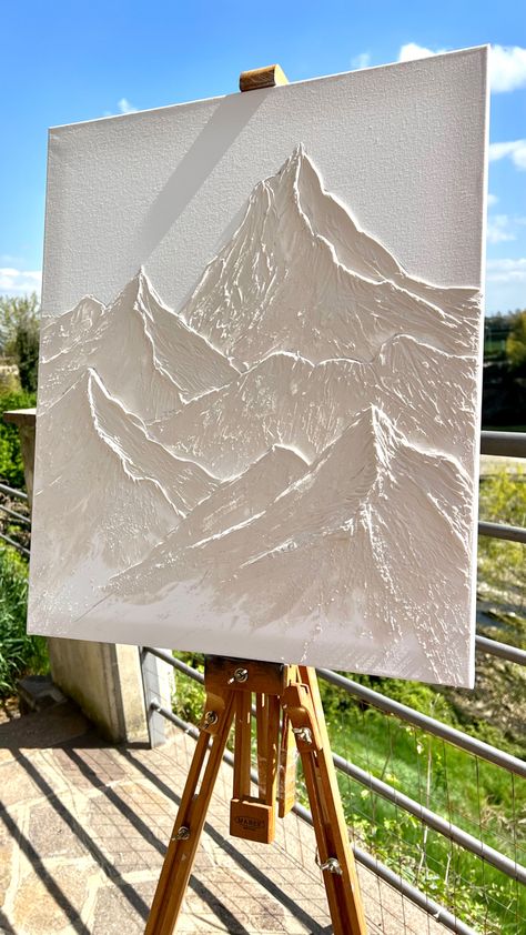 Powder Room Wall Art Modern, Mountain Texture Wall Art, Diy Textured Mountain Wall Art, Spackle Art Texture Diy Mountains, Texture Paste Mountain, Mountain 3d Art, Mountain Spackle Art, How To Make 3d Painting, Painting Ideas With Texture