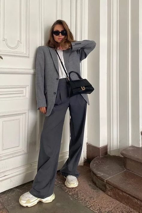 Maria Kragmann, Winter Mode Outfits, Parisienne Chic, Grey Outfit, 가을 패션, Outfit Inspo Fall, Looks Style, Mode Inspiration, Winter Fashion Outfits