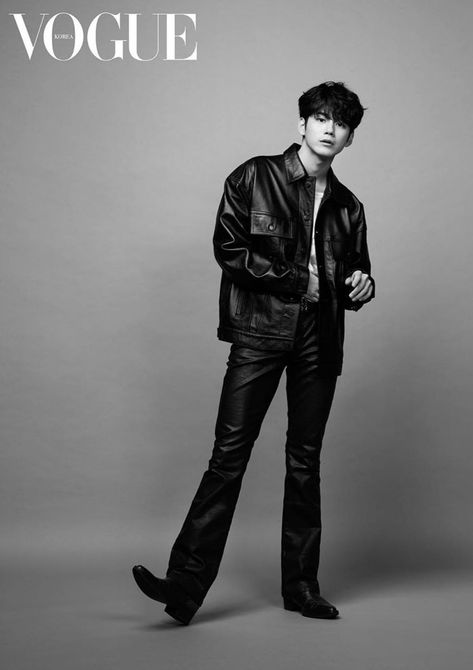 Ong Seong Wu, Kpop Photoshoot, Male Portrait Poses, Men Fashion Photoshoot, Male Models Poses, Vogue Men, Men Photoshoot, Mens Editorial, Standing Poses