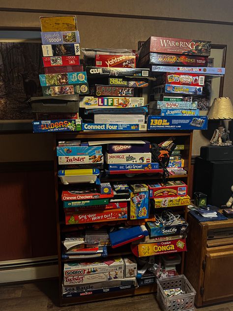 Board Games Astethic, 80s Basement Aesthetic, 80s Board Games, Old Board Games Aesthetic, Family Board Games Aesthetic, Cozy Games Aesthetic, Board Games With Friends Aesthetic, Friends Playing Board Games Aesthetic, Vintage Board Games Aesthetic