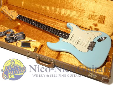 FENDER 2008 AMERICAN VINTAGE '62 STRATOCASTER (DAPHNE BLUE) Fender Electric Guitar, Pedal Board, Fender American, Guitar Stuff, Fender Stratocaster, American Vintage, Finland, Electric Guitar, Guitar