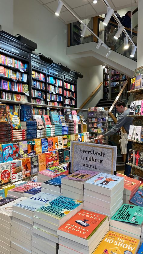 Bookstore, books, colourful, aesthetic bookshop, booktok Books A Million Aesthetic, Bookstore Employee Aesthetic, National Bookstore Aesthetic, Book Store Photos, Bookstore Job Aesthetic, Booktok Shelves, Working At A Bookstore Aesthetic, Bookstore Ideas Business, Book Stores Aesthetic