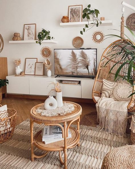 Boohoo Living Room Ideas, Boho Style Living Room, Boho Modern Living Room, Boho Style Living, Boho Living Room Inspiration, Boho Lounge, White Furniture Living Room, Boho Styl, Dekorasi Kamar Tidur