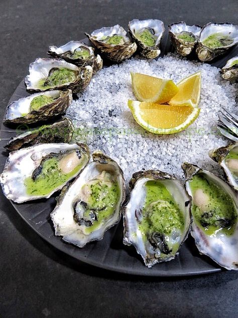 Gin and Cucumber Vinaigrette for Oysters ��– Please Pass the Recipe Oyster Plating Ideas, Oysters Serving Ideas, Oyster Presentation Ideas, Oyster Platter Presentation, Raw Oyster Toppings, Oyster Vinaigrette, Oysters Aesthetic, Oyster Dinner, Dill Cucumber