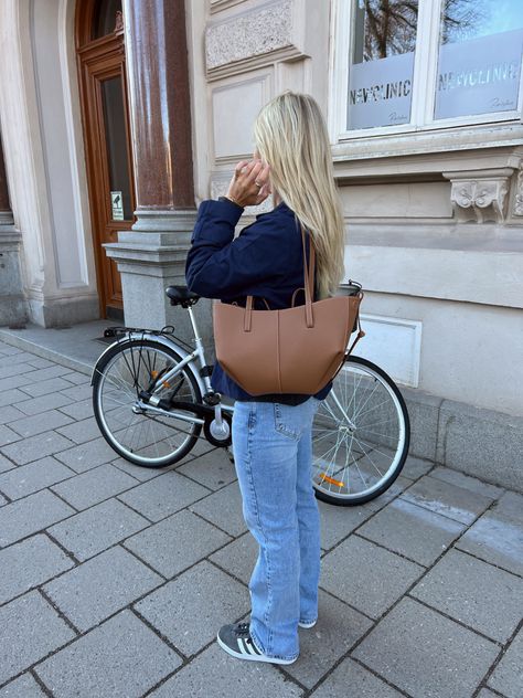 Polene Bag Outfit 10, Polene Cyme Outfit, Polene Cyme Mini Bag Outfit, Polene Bag Cyme, Brown Purse Outfit, Polene Bag Outfit, Polene Cyme Mini, Cyme Bag, Collage Outfit