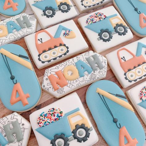 Construction Vehicle Cookies Decorated, Transportation Cookies Decorated, Construction Cookies Decorated, Truck Cookies Decorated, Transportation Cookies, Cookie Themes, Truck Cookies, Construction Cookies, Construction Theme Birthday Party