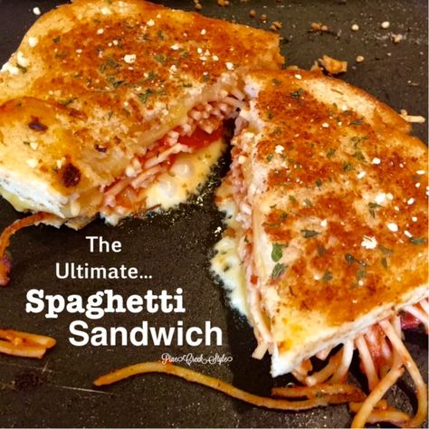 Spaghetti Sandwich, Sourdough Bread Sandwiches, Sourdough Sandwich, Ranch Recipe, Sandwich Bread, Slice Of Bread, Yummy Eats, Raw Vegan, Main Meals