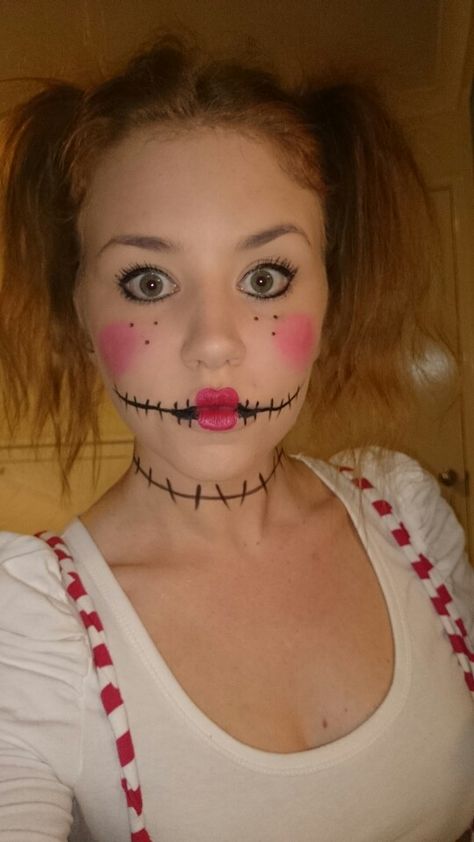 Halloween ragdoll makeup Ragdoll Halloween Costume, Wind Up Doll Makeup Halloween, Ragdoll Makeup Halloween, Easy Doll Makeup Halloween, Ragdoll Makeup, Ragdoll Costume, Rag Doll Makeup, Fancy Dress Makeup, Creepy Doll Makeup