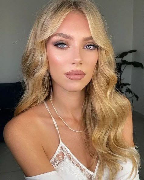 Look Kylie Jenner, Bridesmaid Hair Makeup, Makeup For Blondes, Braut Make-up, Makijaż Smokey Eye, Evening Makeup, Long Blonde, Make Up Looks, Foto Art