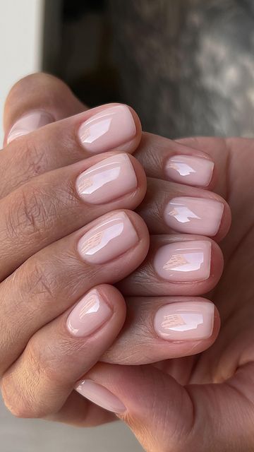 Classic Pink Nails, Pink Painted Nails, Wedding Nails Pink, Pink Manicure Ideas, Calgel Nails, Italy Nails, Simple Nail Art, Nails Luxury, Her Nails