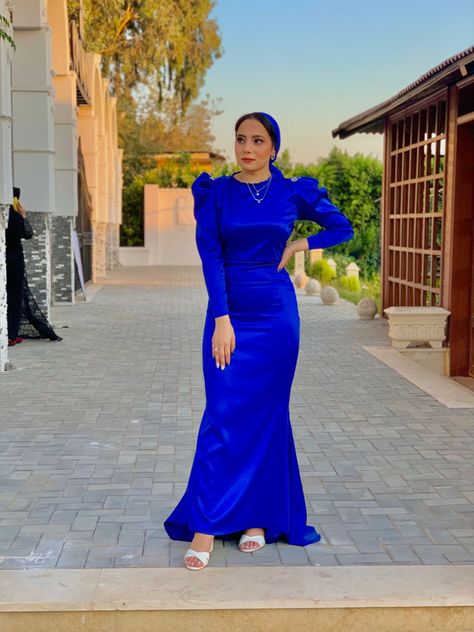 Royal Blue Dress Hijab, Matric Dance Dresses, Iphone Cartoon, Dresses Hijab, Matric Dance, Royal Blue Dress, Stylish Party, Stylish Party Dresses, Elegant Dresses For Women