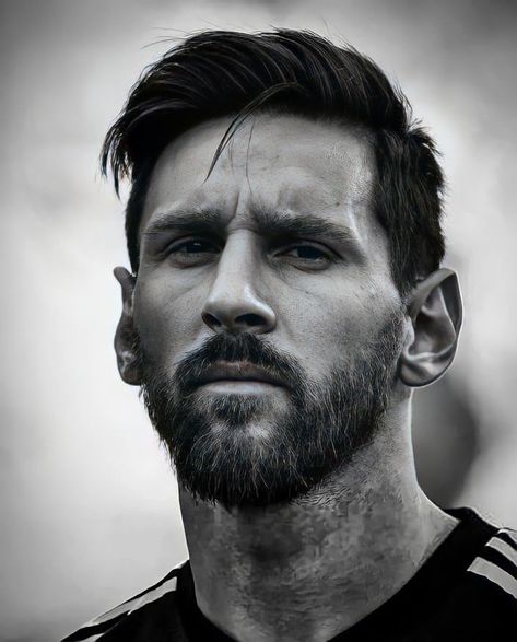 Realistic Charcoal Drawings Portraits, Portrait Sketches Realistic, Hyper Realistic Sketches, Messi Portrait, Hyper Realistic Drawings, Pencil Sketch Portrait, Celebrity Art Portraits, Celebrity Portraits Drawing, Temecula California