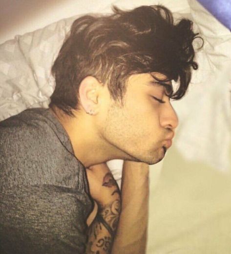 Zayn Hot Pics, Zayn Malik Shirtless, Zaddy Zayn, Zany Malik, Zayn Malik Pics, One Direction Photos, Frat Boy, One Direction Pictures