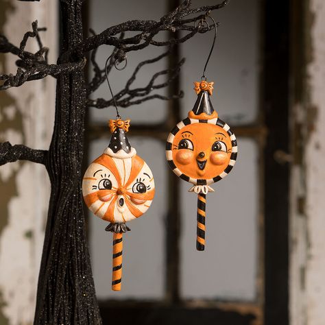 Folk Halloween, Lollipop Ornaments, Halloween Ceramics, Vintage Halloween Crafts, Vintage Spooky, Pumpkin Doll, Vintage Halloween Art, Bethany Lowe Designs, Johanna Parker