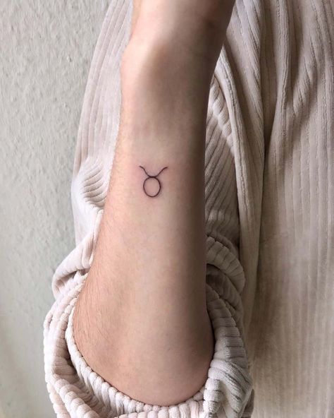 Small Tattoo Taurus, Small Taurus Tattoo For Women, Small Taurus Tattoo, Taurus Aesthetic Tattoo, Taurus Tattoo For Women, Taurus Tattoo Ideas, Taurus Symbol Tattoo, Hanna Tattoo, Taurus Symbol