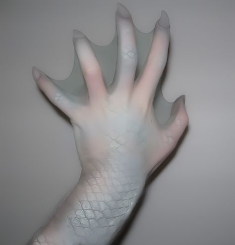 Hand Aesthetic, Siren Costume, Dark Mermaid, Siren Mermaid, Lagoona Blue, Mermaid Aesthetic, Mermaid Life, Mermaid Tails, Sea Monsters