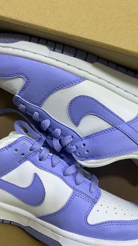 sneakers nike dunks lilac aesthetic shoes sneakerhead Light Purple Dunks, Nike Dunk Outfit, Lilac Aesthetic, Dunk Outfit, Lilac Shoes, Hoco Inspo, Trendy Shoes Sneakers, Pretty Shoes Sneakers, Rich Girl Aesthetic