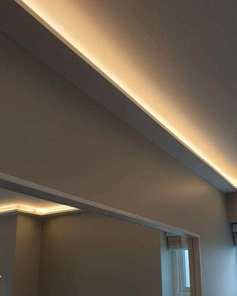 Recessed Ceiling Lighting Ideas, Coving Lighting Living Room, Perimeter Lighting Ceiling, Ceiling Edge Lighting, Led Trim Lighting, Led Lighting Ceiling, Led Lights On Ceiling, Built In Led Lights, Light Up Ceiling