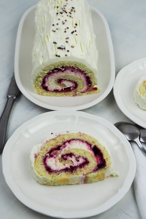 Vegan Winter Swiss Roll - Plant-based Recipes Vegan Swiss Roll, Zumbo's Just Desserts, Jelly Rolls Recipe, Moist Sponge Cake, Vegan Jelly, Dairy Free Baking, Vegan Pastries, Cranberry Jam, Cake Roll Recipes