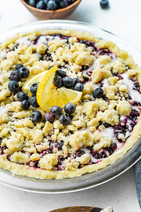 This wild blueberry pie is topped with a brown sugar streusel (I know, streusels are life!) and the shortbread crust is so rich and buttery! #blueberrypie #fruitpie #shortbreadcrust Pie With Shortbread Crust, Wild Blueberry Pie, Shortbread Crust Recipe, Oh Sweet Basil, Best Blueberry Muffins, Blueberry Tart, Tarts Crust, Basil Recipes, Blueberry Crumble