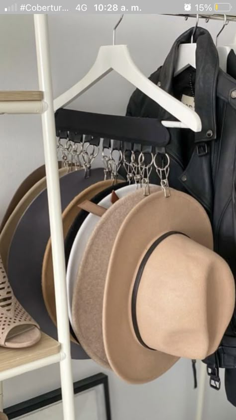 Sun Hat Organization, Hat And Scarf Storage, How To Organize Hats In Closet, Fedora Hat Storage Ideas, Organizing Hats In Closet, Home Boutique Ideas Display, Sun Hat Storage Ideas, Minimalist Jewelry Organization, Storing Hats Organizing Ideas