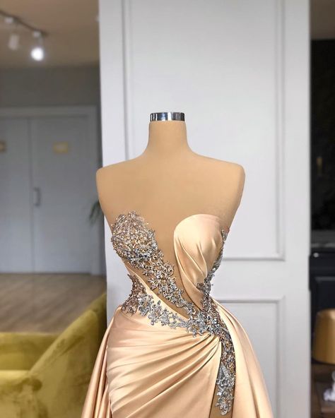 Valdrin Sahiti on Instagram: “4 🧅 tonight #valdrinsahitiofficial” Valdrin Sahiti, Award Show Dresses, Met Gala Dresses, Ball Gowns Evening, Pretty Prom Dresses, Gala Dresses, Pageant Dresses, Ball Gown Dresses, Glam Dresses