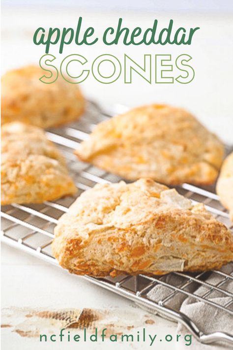 Chive Scones, Savory Scones, Scone Recipe, Bread And Pastries, Bread Dough, Pavlova, Sweet Savory, Brunch Recipes, Scones