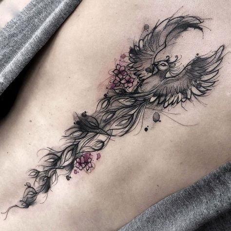 169 AMAZING PHOENIX TATTOOS: Meanings, Tattoo Ideas & Tattoo Designs - TATTOOGOTO Tato Phoenix, Phoenix Tattoo Feminine, Phoenix Bird Tattoos, Phoenix Tattoo Design, Inspiration Tattoos, Geniale Tattoos, Gorgeous Tattoos, Initial Tattoo, Celtic Tattoos