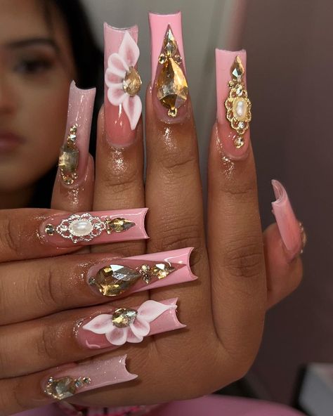 19 Cute Nails Designs to Level Up Your Nail Game Cute Nails Designs, Minnie Mouse Nails, Blue Ombre Nails, Rainbow Nails Design, Cherry Nails, Short Coffin Nails, Coffin Nails Long, Ballerina Nails, Nail Styles