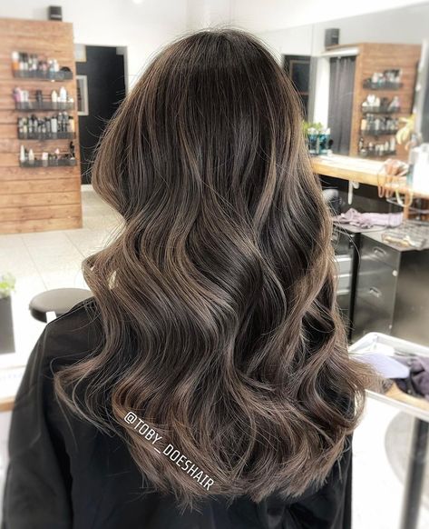 🍄 MUSHROOM BROWN 🪵🪵 . Okay so let’s talk mushroom. THIS IS BLONDE. This is BLONDE THAT LOOKS BROWN. This looks grey/brown/blonde in real li… | Instagram Mushroom Blonde Hair Color Balayage, Mushroom Blonde Balayage, Brown Hair Highlight Ideas, Mushroom Blonde Hair Color, Mushroom Blonde Hair, Blonde Hair Color Balayage, Ash Brown Hair Balayage, Mushroom Blonde, Brown Hair Highlights