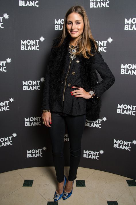 Olivia went casual with a glamorous twist, adding a jeweled statement necklace and a pair of embellished blue Manolo Blahnik heels to her all-black look at a Montblanc dinner in Switzerland in January. Estilo Olivia Palermo, Olivia Palermo Lookbook, Olivia Palermo Style, Manolo Blahnik Heels, It Bag, All Black Looks, Olivia Palermo, Miranda Kerr, Style Crush