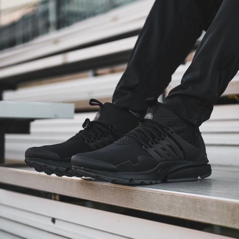 Nike Air Presto Utility Mid "Blackout" Sneakers Outfit Men, Air Presto, Nike Air Presto, Sneakers Outfit, Sneaker Head, All Black Sneakers, Air Max, Nike Shoes, Nike Air