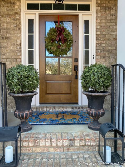 Porch Topiary, Boxwood Planters, Leftover Wallpaper, Porch Urns, Farmhouse Front Porch Ideas, Front Door Plants, Front Porch Plants, Outdoor Urns, Front Porch Planters