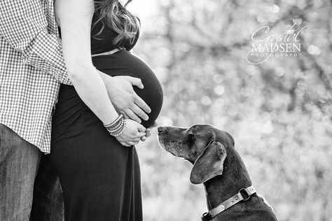 Maternity Photography Tips, Baby Bump Pictures, Outdoor Maternity Photos, Maternity Photography Outdoors, Maternity Photography Poses Pregnancy Pics, Baby Bump Photos, Baby Fotografie, Maternity Photoshoot Poses, Maternity Inspiration