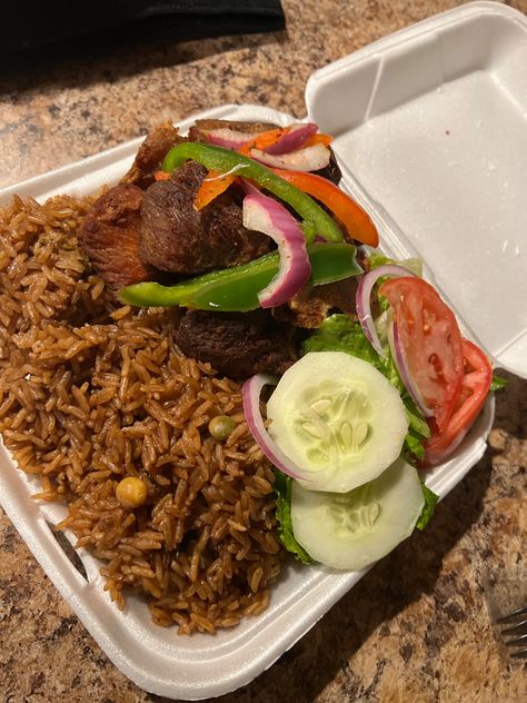 Hatian Food Rice, Fried Pork Shoulder, Haitian Black Rice, Seasoned Food, Rice Fried, Haitian Food, Carribean Food, Foods With Iron, Haitian Food Recipes