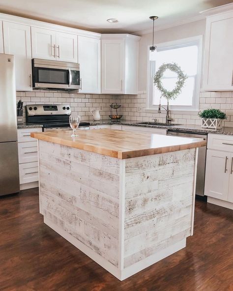 30 Beautiful Shiplap Kitchen Island Ideas For Farmhouse Elegance Kitchen Renovation Diy Ideas, Long Narrow Kitchen, Reclaimed Wood Kitchen Island, Unique Kitchen Design, Reclaimed Wood Kitchen, Rustic Kitchen Island, Rustic Kitchen Cabinets, Narrow Kitchen, Wood Kitchen Island