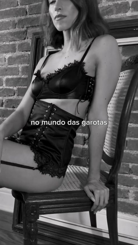 Na quarta usamos ROSA e na sexta LINGERIE!

Imagine aquele look arrebatador, cheio de confiança & um toque de mistério. Doçura, travessura... Ou uma lingerie que diz tudo sobre você?

⭑ Use o código MITTILO10 e ganhe 10% OFF ⭑