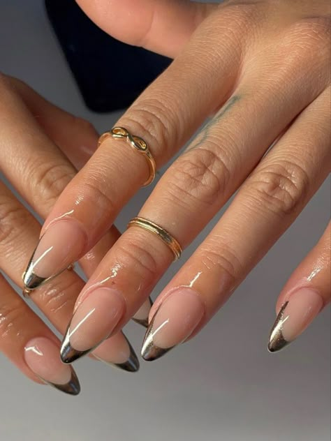 Gold And Silver Nails, Simple Fall Nail Designs, Chrome Summer Nails, Summer Chrome Nails, Simple Fall Nail, Chrome Manicure, Blue Chrome Nails, White Chrome Nails, Simple Fall Nails