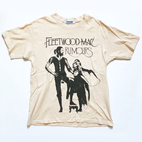 Daydreamer Cream 100% Cotton Made In Usa Midweight Loose-Fitting Tee With Fleetwood Mac Album Art. Size: Extra Small Chest Across Laying Flat: 18" Length From Shoulder To Bottom Hem: 23.5" Never Worn. New Without Tags. Fleetwood Mac Graphic Tee, Fleetwood Mac T Shirt, Fleetwood Mac Merch, Fleetwood Mac Outfit, Mac Demarco Shirt, Fleetwood Mac Tshirt, Fleetwood Mac Tee, Fleetwood Mac Rumours, Band Tee Outfits