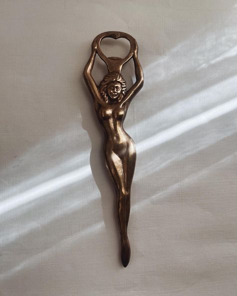 Brass Mermaid Bottle Opener – Soviet Era Female Figurine 🧜🏻‍♀️ Condition: Very good vintage condition Price : 78 € #vintagebottleopener #sovietera #brassbottleopener Aesthetic Bottle Opener, Mermaid Bottle, Brass Bottle Opener, Bottle Opener, Mermaid, Figurines, Brass, Quick Saves, Figurine