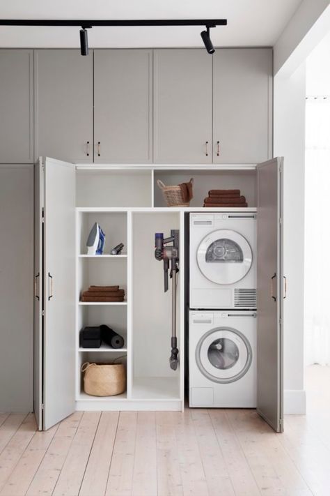 How to avoid making costly mistakes when you take on your own reno - The Interiors Addict Laundry Bathroom Combo, Laundry Cupboard, Laundry Nook, Hidden Laundry, Utility Cupboard, Laundry Room Closet, Laundry Room Layouts, Laundry Room Renovation, Laundry Bathroom