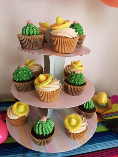 Taco Themed Cupcakes Fiesta Party, Taco Party Cupcakes, Taco Cupcakes Birthday, Fiesta Party Cupcakes, Mexican Party Cupcakes, Taco Themed Cupcakes, First Fiesta Cupcakes, Three Esta Cupcakes, Mexican Cupcakes Decoration