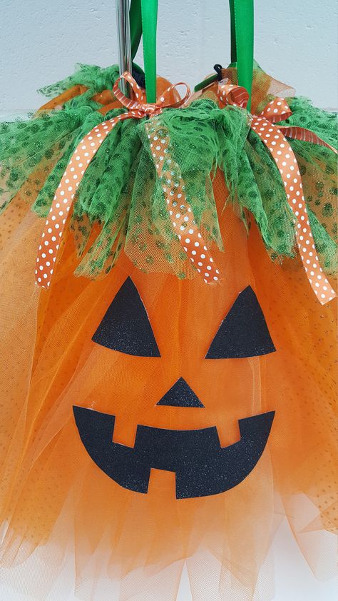 SouthernJadeCreation Tulle Pumpkin, Tutu Costumes Diy, Halloween Smash Cake, Toddler Pumpkin Costume, Baby Pumpkin Costume, Crow Costume, Tulle Ribbon, Pumpkin Halloween Costume, Baby Kostüm