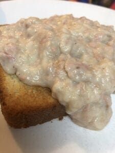 Tuna Ala King Recipe, Creamed Tuna On Toast, Tuna On Toast, Creamed Tuna, Easy White Sauce, Tuna Fish Recipes, Easy Beef And Broccoli, Easy Eat, Tuna Recipes