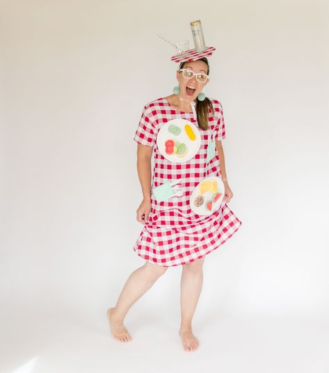 How to make a DIY picnic table costume, DIY Halloween costume idea Cactus Costume Diy, Halloween Costume Makeup Ideas, Sleepy Hollow Halloween, Pajama Pants Pattern, Yellow Plaid Skirt, Easy Halloween Costumes For Women, Diy Picnic Table, Ideas Picnic, Table Halloween